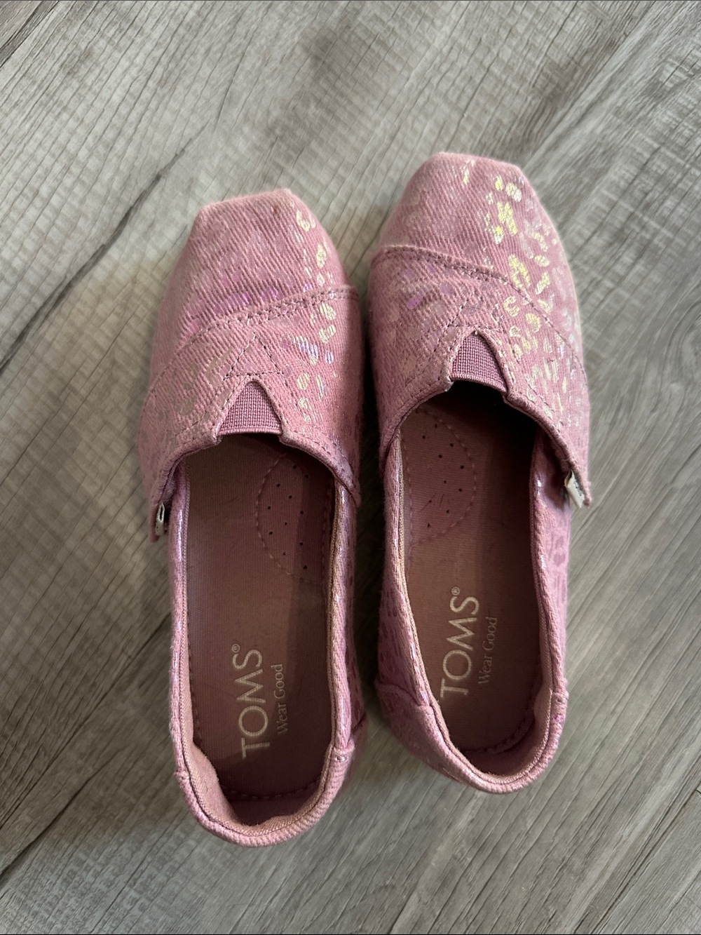 TOMS Girls Mauve Slip-On Shoes with Iridescent Leopard Accents